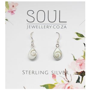 Pear- shaped Shiva shell hanging earring